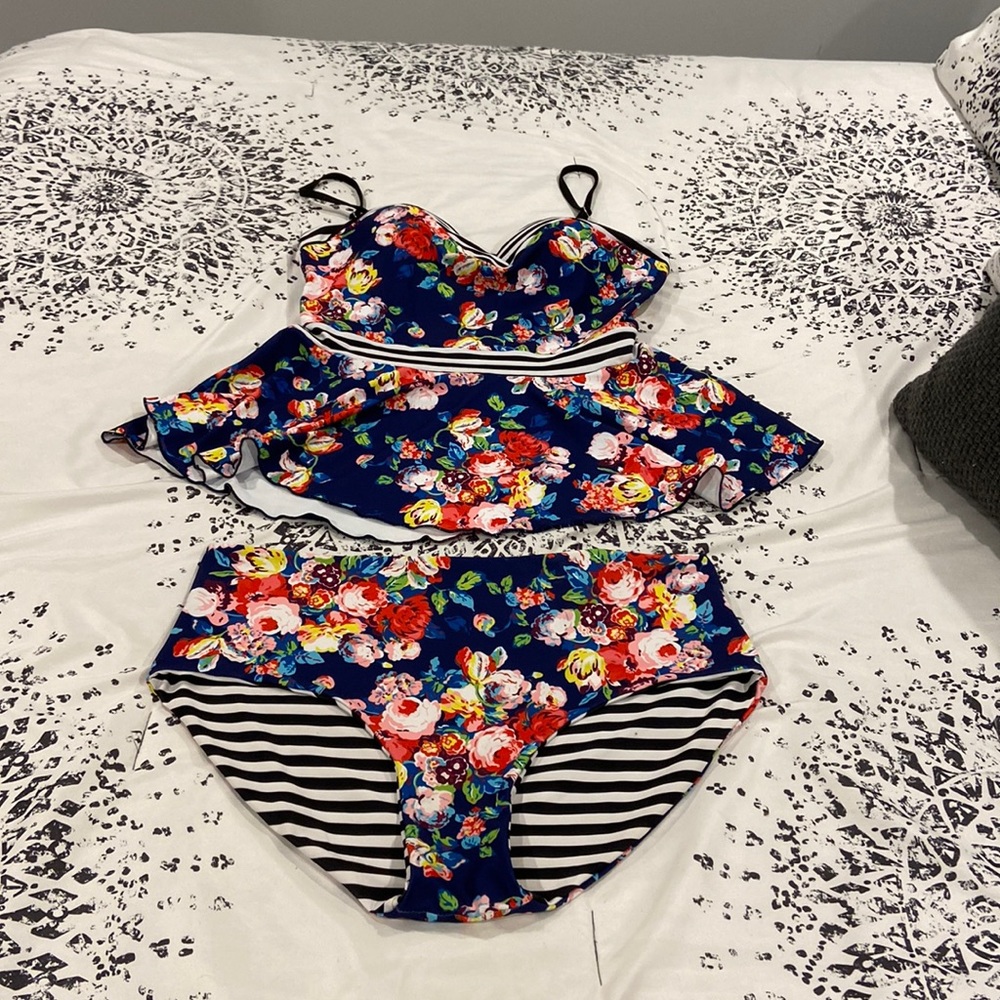 Cupshe Navy Floral Two-Piece Ruffle Bikini with Striped Accents